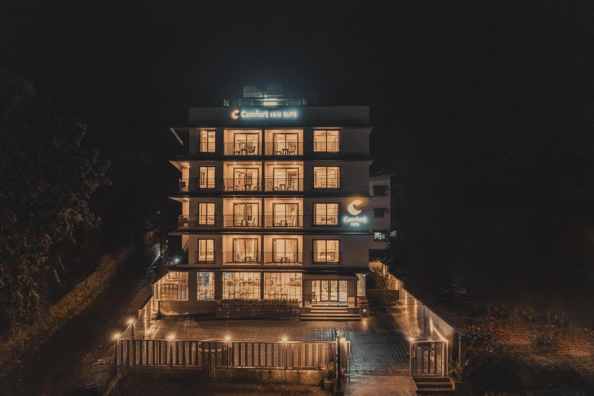 Comfort Inn Elite Jua エクステリア 写真