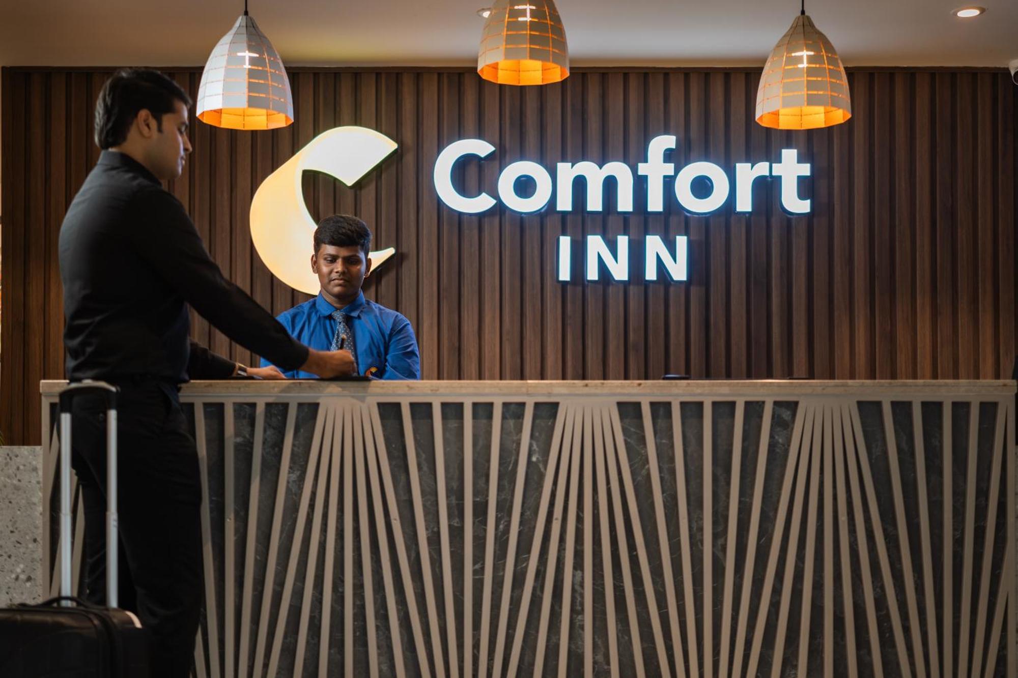 Comfort Inn Elite Jua エクステリア 写真